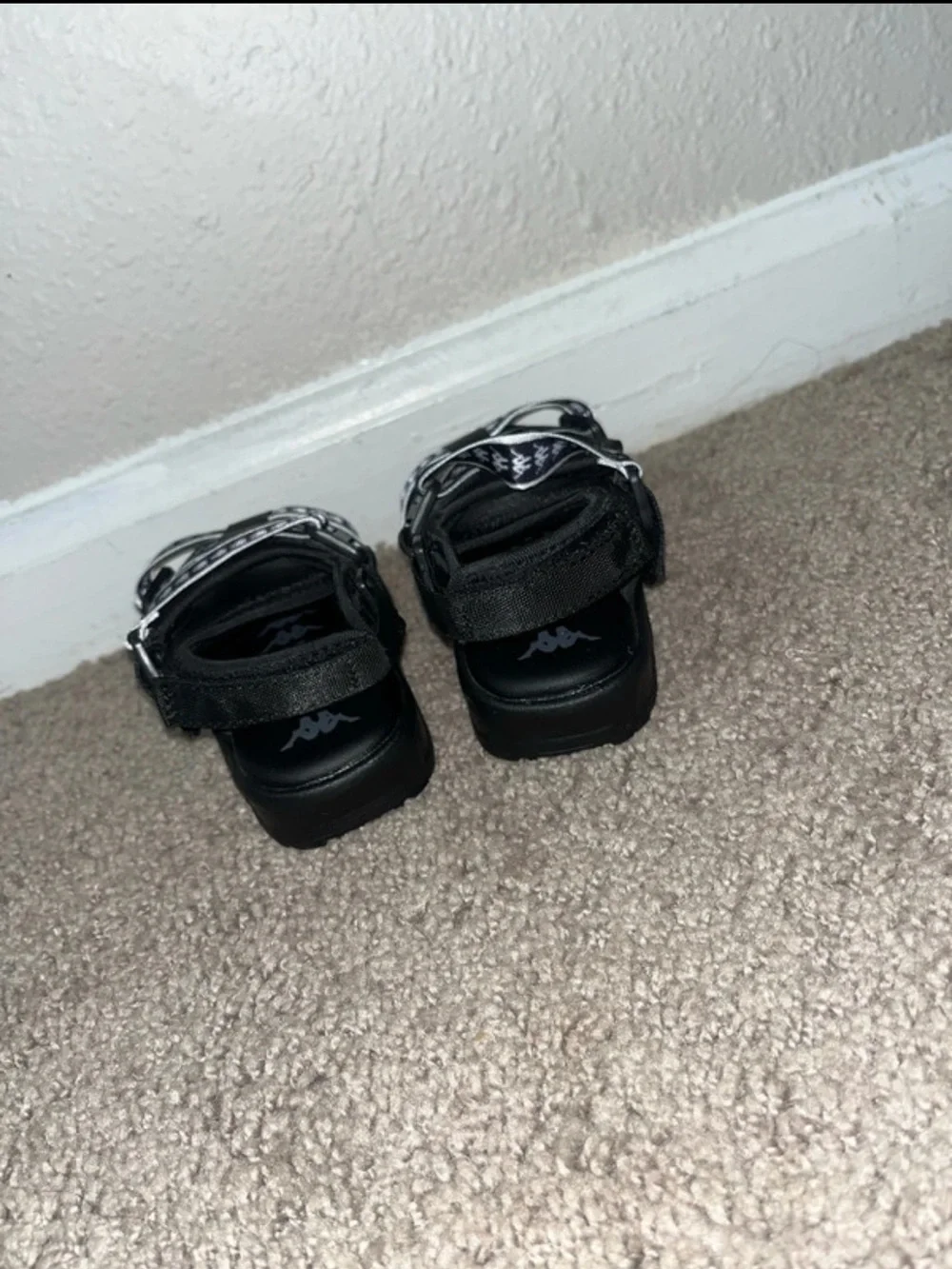 Kids Black & White Strap kappa sandals